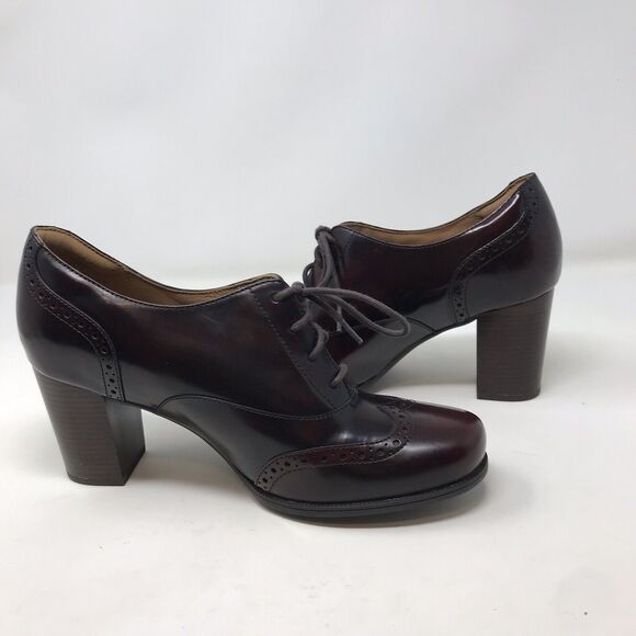 Clarks Artisan Ciera Brine Size 9.5 M Victorian Burgundy Oxford Heel Booties - Picture 10 of 13